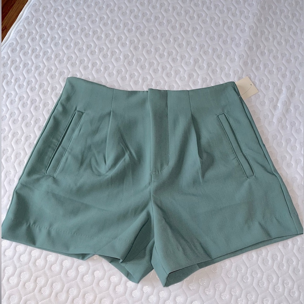 a new day High Waist Green Shorts Tailored Design